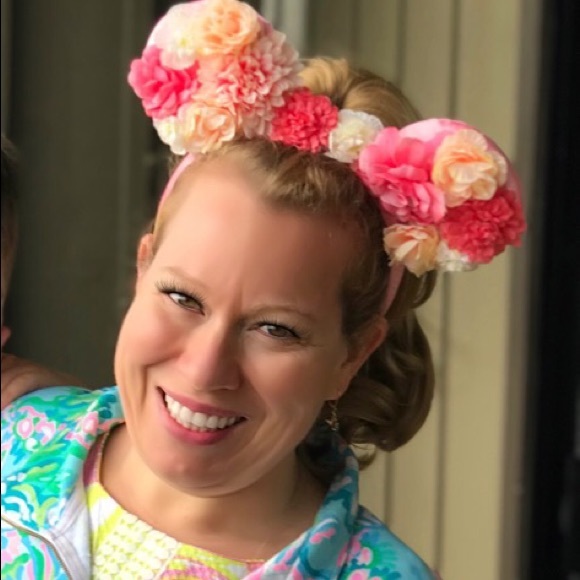 Meet your Posher, Jenna - Picture 1 of 1